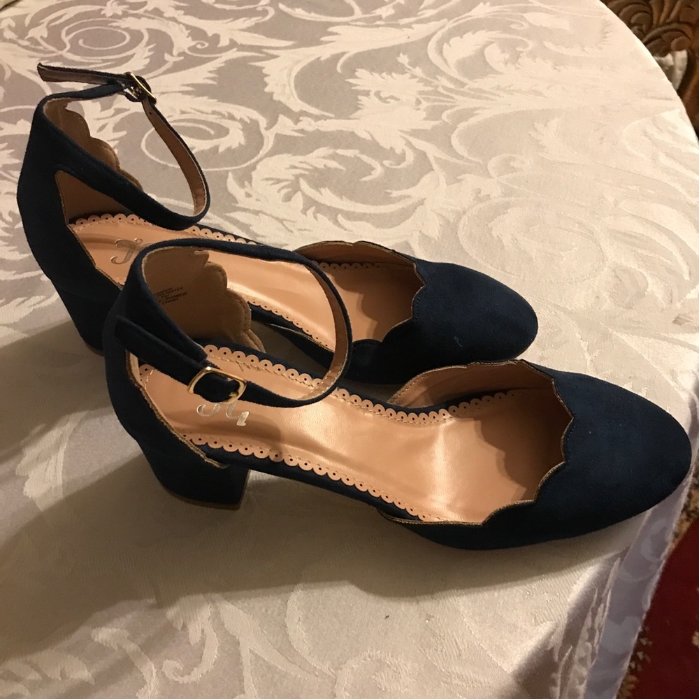 TG navy blue Faux suede heels women’s size 9.5